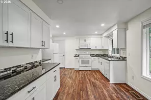 20450 Abiqua Rd, Scotts Mills, OR 97375 - Photo 6