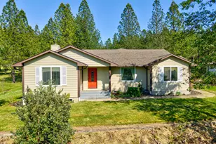 757 Echo Dr, Roseburg, OR 97470 - Photo 1