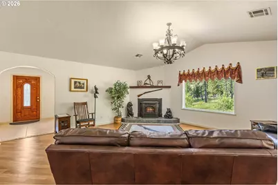 757 Echo Dr, Roseburg, OR 97470 - Photo 8