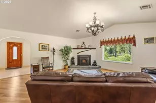 757 Echo Dr, Roseburg, OR 97470 - Photo 8