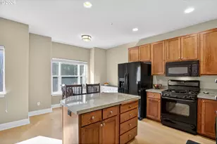2014 NE 50th Way, Hillsboro, OR 97124 - Photo 8