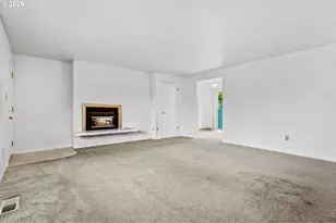 10238 NE Morris Ct, Portland, OR 97220 - Photo 12