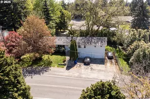 10238 NE Morris Ct, Portland, OR 97220 - Photo 38