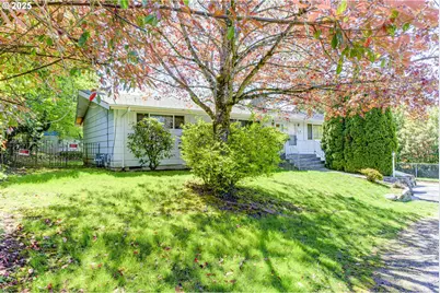 10238 NE Morris Ct, Portland, OR 97220 - Photo 6