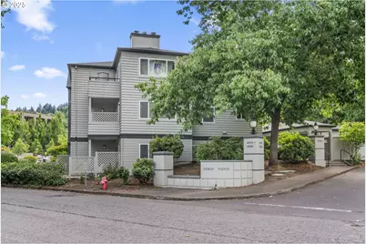 4980 S Landing Dr #102, Portland, OR 97239 - Photo 1