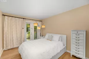 4980 S Landing Dr, Portland, OR 97239 - Photo 12