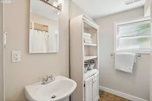 1032 Laurel St, Lake Oswego, OR 97034 - Photo 30