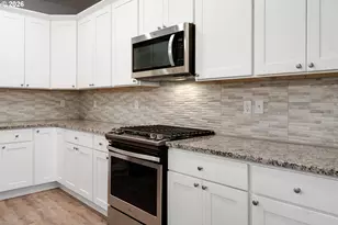 15891 SE Tallina Dr, Damascus, OR 97089 - Photo 10