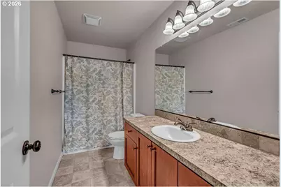 574 Prairie St, Woodburn, OR 97071 - Photo 20