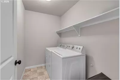 574 Prairie St, Woodburn, OR 97071 - Photo 24