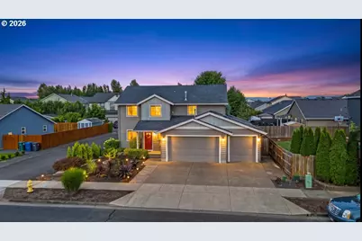 574 Prairie St, Woodburn, OR 97071 - Photo 1