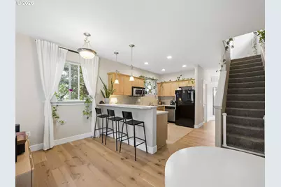 9128 N Hudson St, Portland, OR 97203 - Photo 6