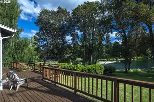 200 Rivershore Dr, Roseburg, OR 97470 - Photo 38