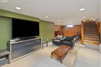 12505 SE Mill Ct, Portland, OR 97233 - Photo 28