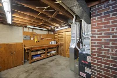 12505 SE Mill Ct, Portland, OR 97233 - Photo 30