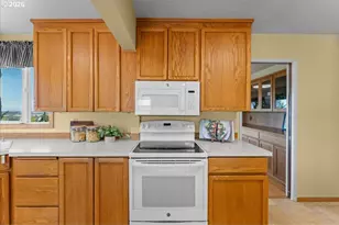 209 NW Alder St, Dundee, OR 97115 - Photo 14