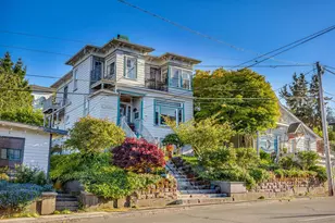 847 Exchange St, Astoria, OR 97103 - Photo 1