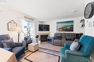 83 SE 176th Pl, Portland, OR 97233 - Photo 2