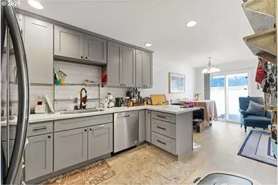 83 SE 176th Pl, Portland, OR 97233 - Photo 16