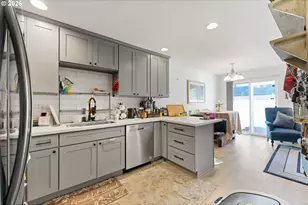 83 SE 176th Pl, Portland, OR 97233 - Photo 16