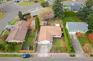 2521 SE Clark Ct, Troutdale, OR 97060 - Photo 32