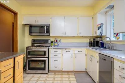 446 SE Kibling St, Troutdale, OR 97060 - Photo 18