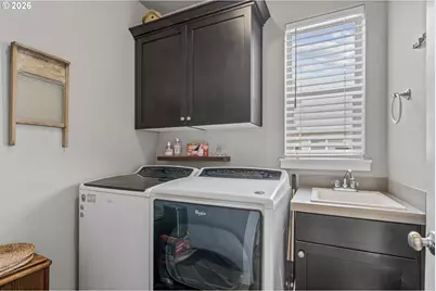 570 SE Cooper St, Dallas, OR 97338 - Photo 22
