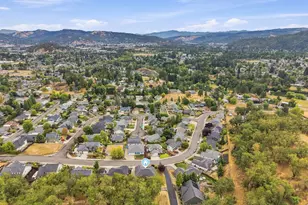 2614 Loma Vista Dr, Roseburg, OR 97471 - Photo 38
