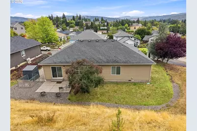 2614 Loma Vista Dr, Roseburg, OR 97471 - Photo 30