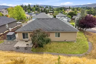 2614 Loma Vista Dr, Roseburg, OR 97471 - Photo 30