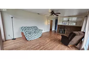 29545 Bailor St, Gold Beach, OR 97444 - Photo 12