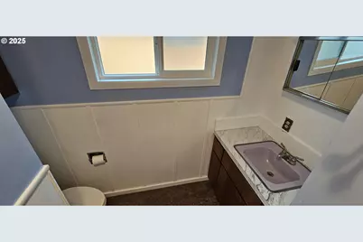 29545 Bailor St, Gold Beach, OR 97444 - Photo 32