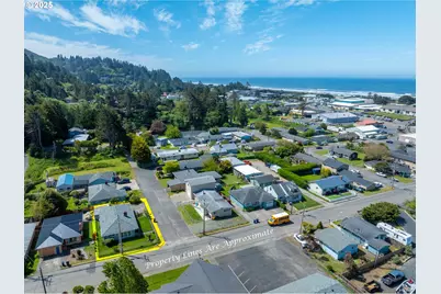 29545 Bailor St, Gold Beach, OR 97444 - Photo 2