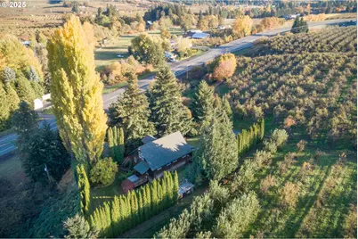 3056 Highway 35, Hood River, OR 97031 - Photo 16