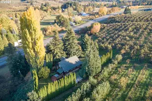 3056 Hwy 35, Hood River, OR 97031 - Photo 16