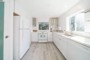7380 S Coast Hwy, South Beach, OR 97366 - Photo 10