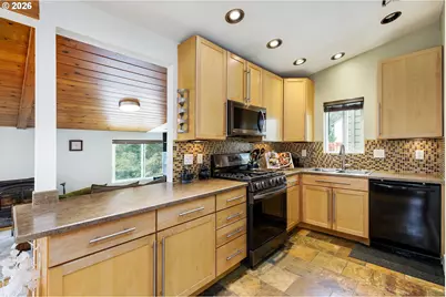13975 Forsythe Rd, Oregon City, OR 97045 - Photo 16
