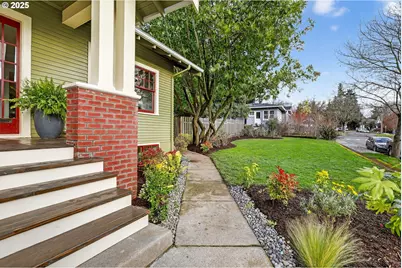 110 W 28th St, Vancouver, WA 98660 - Photo 2