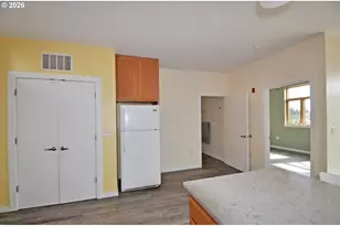 2525 N Killingsworth St, Portland, OR 97217 - Photo 8