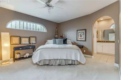 2490 NW Horizon Dr, McMinnville, OR 97128 - Photo 20