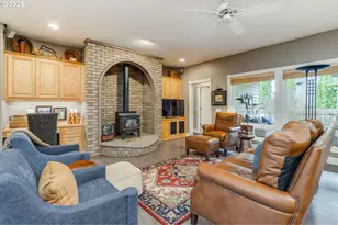 2490 NW Horizon Dr, McMinnville, OR 97128 - Photo 8