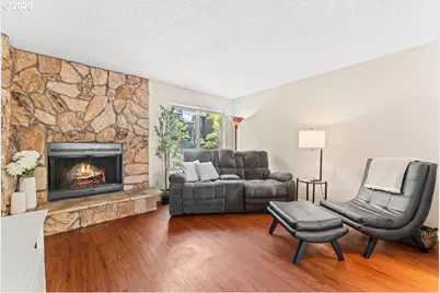 650 SW Meadow Dr #117, Beaverton, OR 97006 - Photo 2