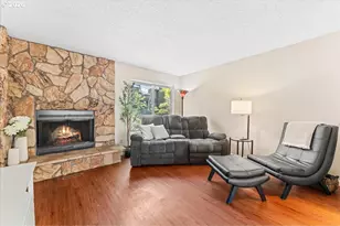 650 SW Meadow Dr, Beaverton, OR 97006 - Photo 2