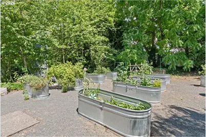 650 SW Meadow Dr #117, Beaverton, OR 97006 - Photo 14