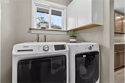 2460 Debra Dr, Springfield, OR 97477 - Photo 20