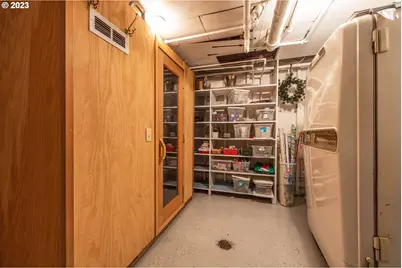 403 W 9th St, The Dalles, OR 97058 - Photo 30