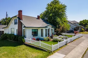 403 W 9th St, The Dalles, OR 97058 - Photo 34