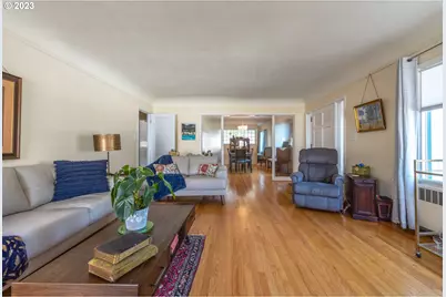 403 W 9th St, The Dalles, OR 97058 - Photo 6