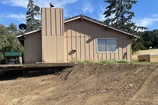 27181 SW Frys Ln, Sheridan, OR 97378 - Photo 4