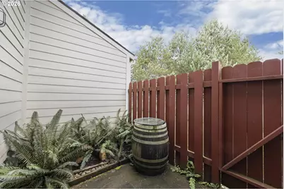 3305 E Vittoria Way #24, Newberg, OR 97132 - Photo 20